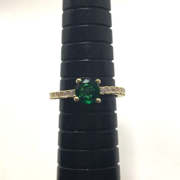 Yellow Gold Plated Ring Size 6.75 Green Rhinestone Vintage Style Costume Jewelry - Picture 9 of 15